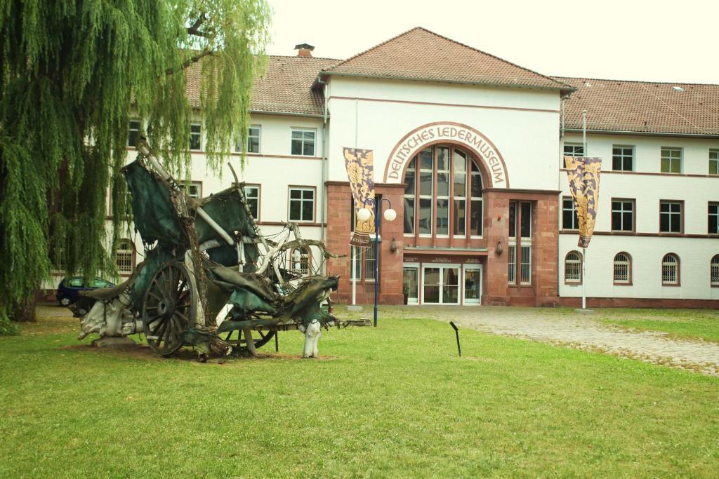 Hotel Am Ledermuseum Offenbach am Main Ngoại thất bức ảnh
